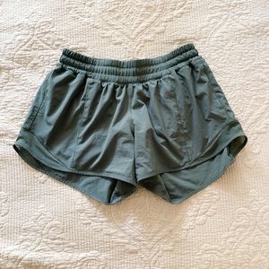 Lululemon hotty hot shorts